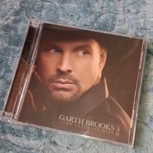Garth Brooks The ultimate hits 3CDs set